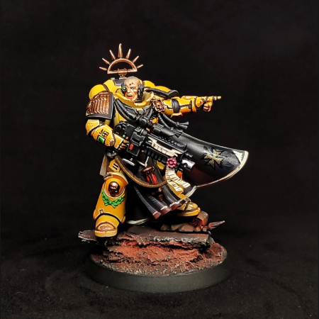 Imperial Fists Primaris Captain